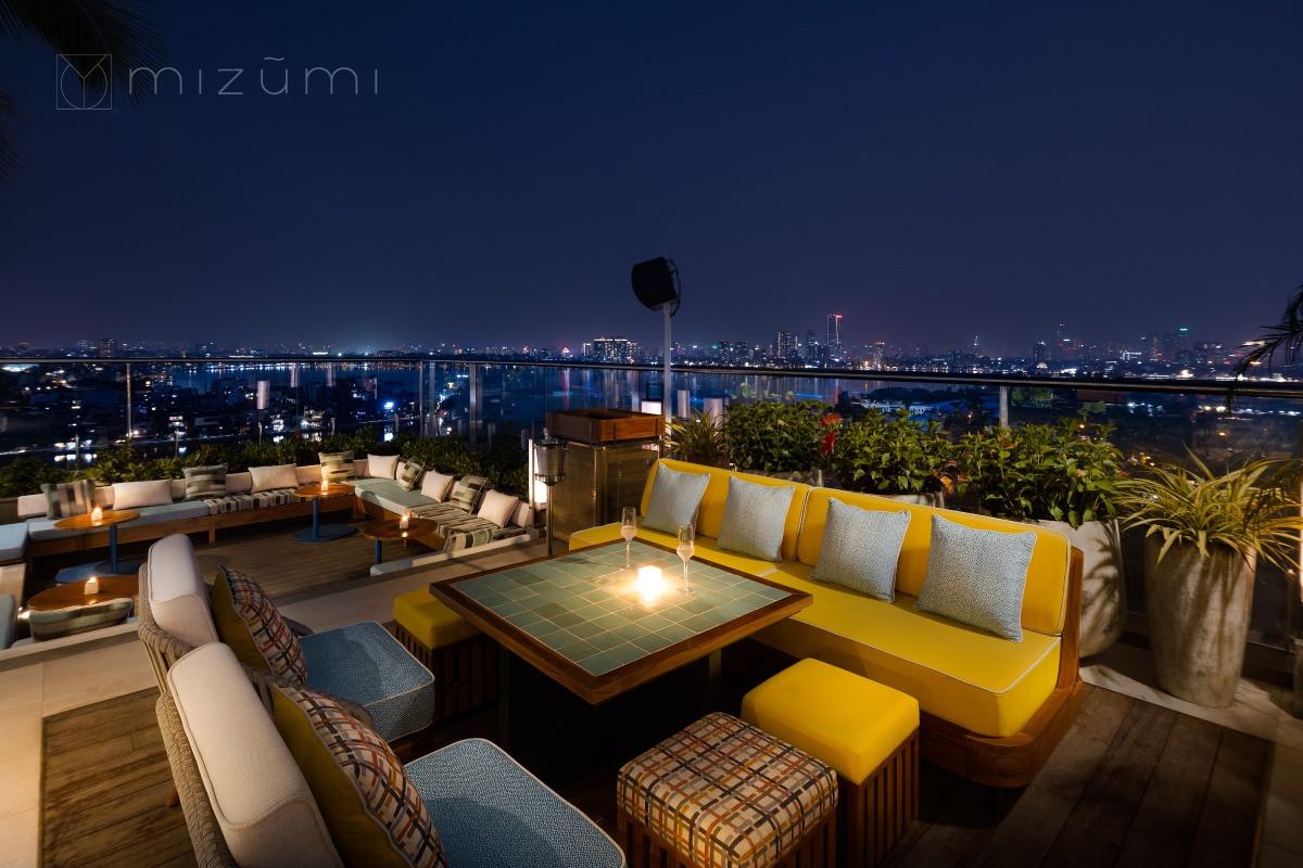 Mizumi Westlake Restaurant & Sky Lounge (BIM Group)