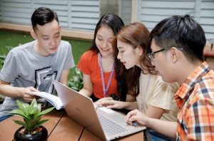 Trường học nào ở TP.HCM và Hà Nội dạy Marketing tốt nhất?